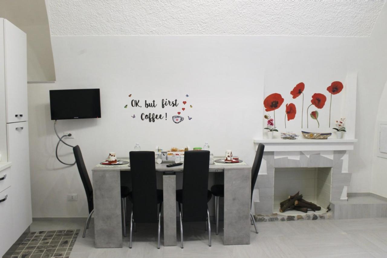 ドルチェアックアA Casa Di Fedeアパートメント エクステリア 写真